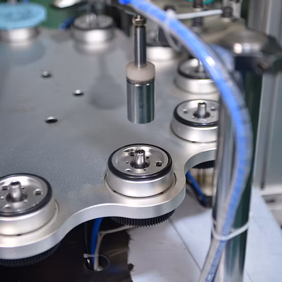 Автоматическая машина для изготовления гибких дисков